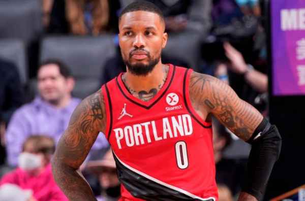 于队内所有 于队内所有