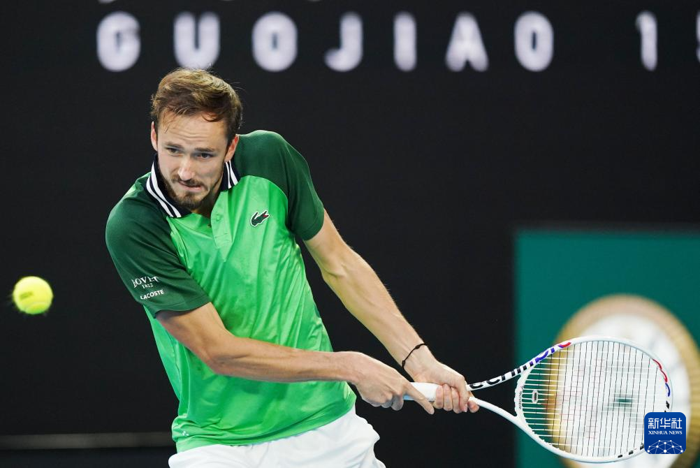 朝着更加激 朝着更加激